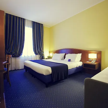 Mercure San Biagio جنوة