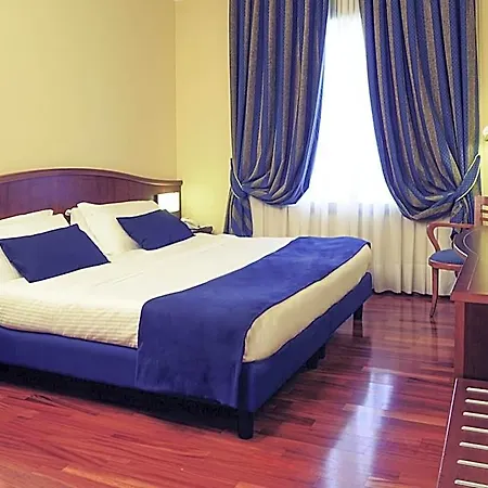 Mercure San Biagio فندق 4*