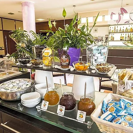 فندق Mercure San Biagio جنوة