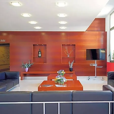 Mercure San Biagio فندق